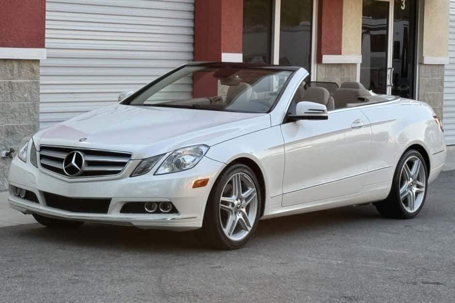 2011 Mercedes-Benz C207 E-Class Coupe/Cabriolet sold for $12,252