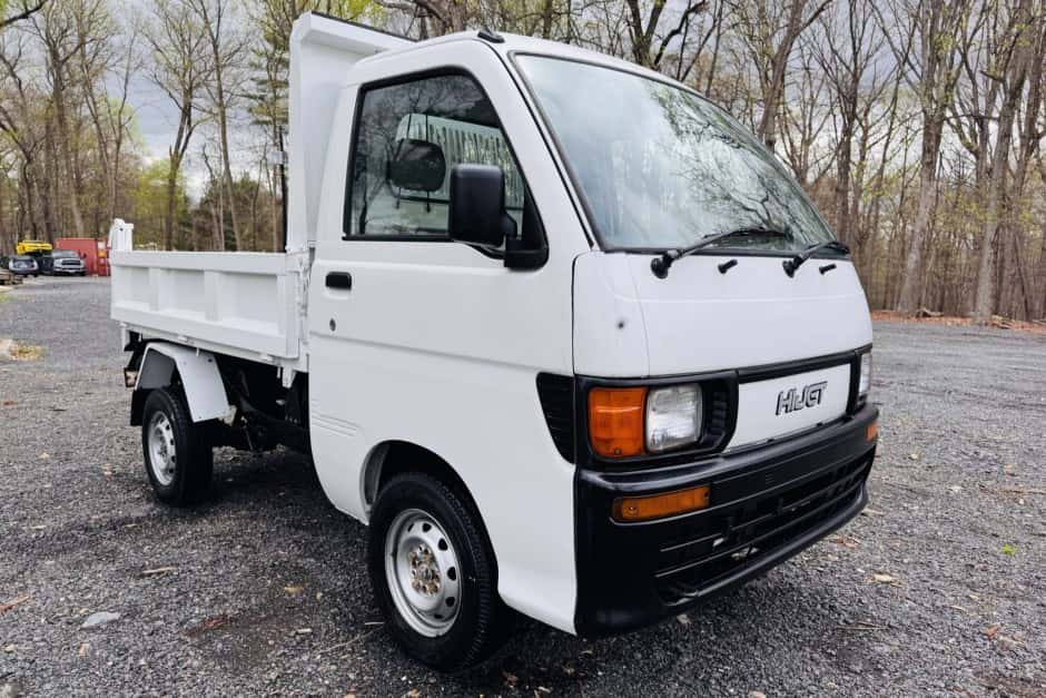 1997 Daihatsu Hijet sold for $8,100