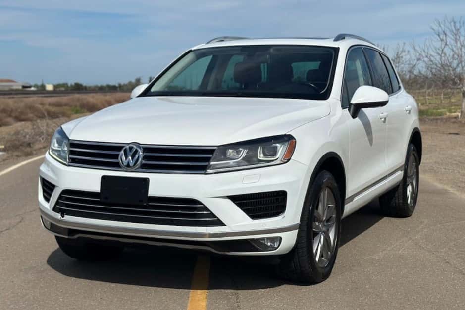 2015 Volkswagen Touareg sold for $14,000