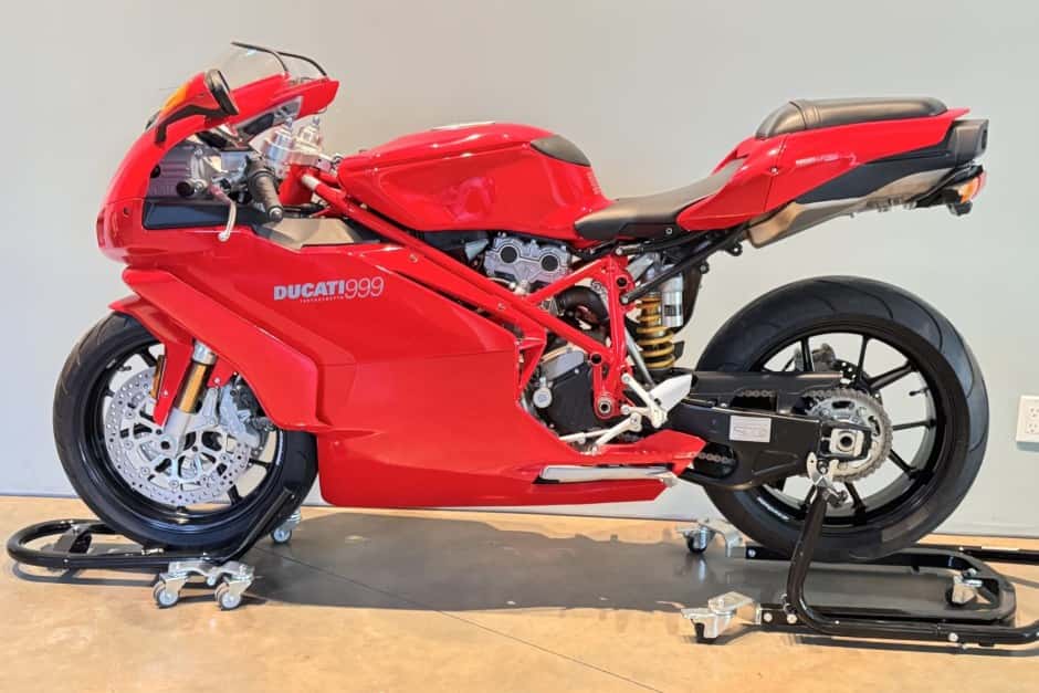 2006 Ducati 999 sold for $9,102