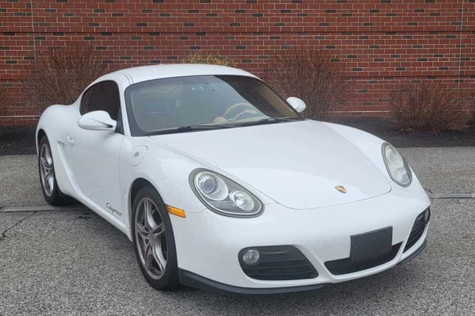 2009 Porsche 987 Cayman sold for $23,000