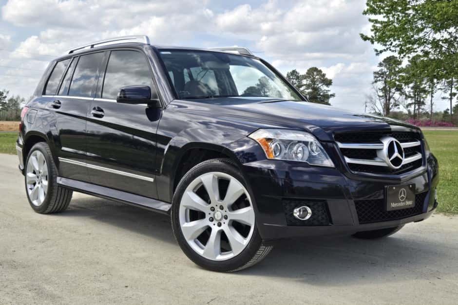 2010 Mercedes-Benz X204 GLK-Class sold for $12,150