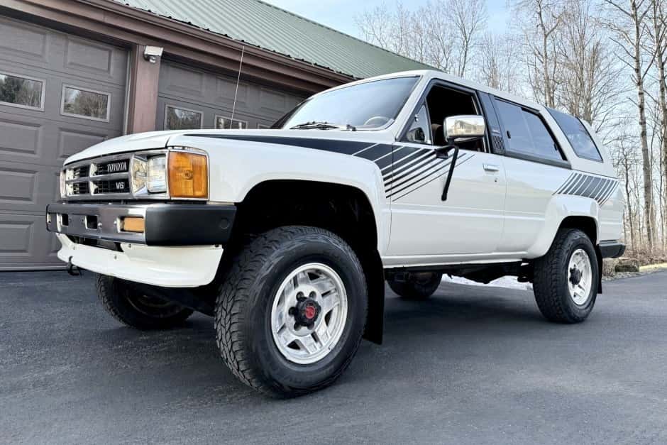 1988 Toyota 4Runner (N60) sold for $15,400