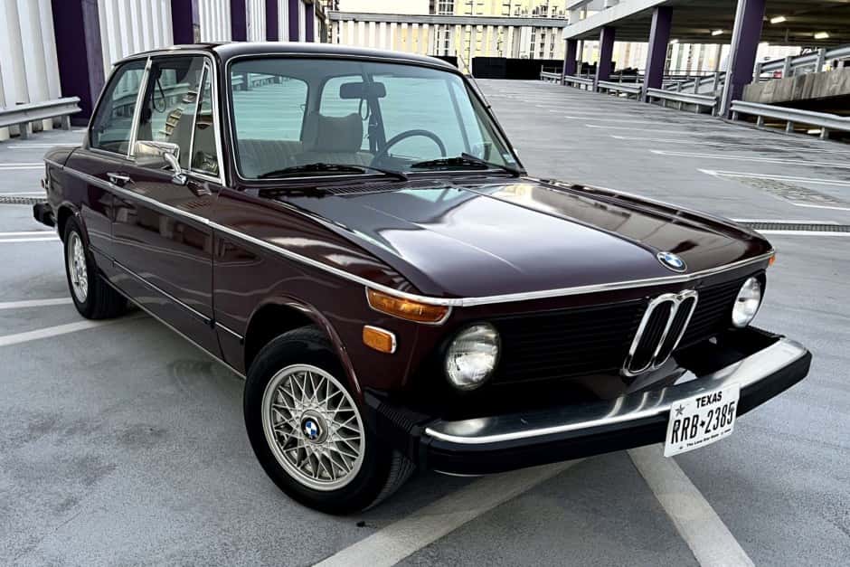 1976 BMW 2002 sold for $14,000