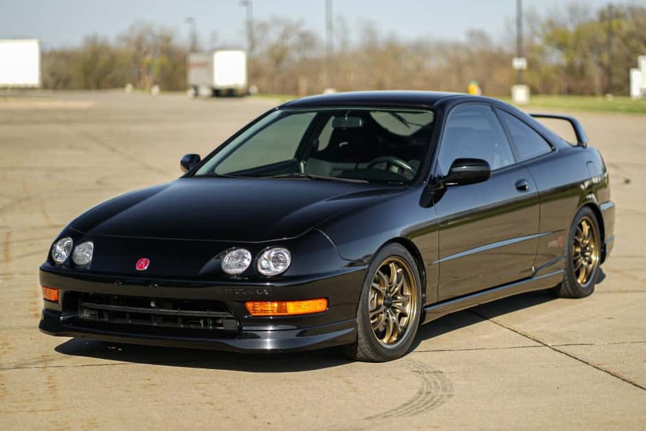 2000 Acura Integra Type R sold for $102,989