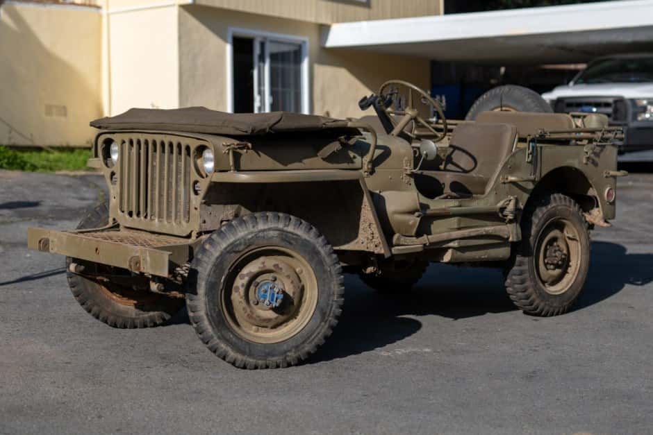 1942 Ford Military sold for $15,500