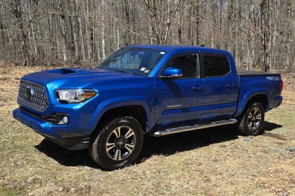 2018 Toyota Tacoma (N300 2016-2023) sold for $29,500