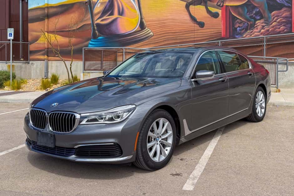 2016 BMW G11/G12 7-Series sold for $21,333