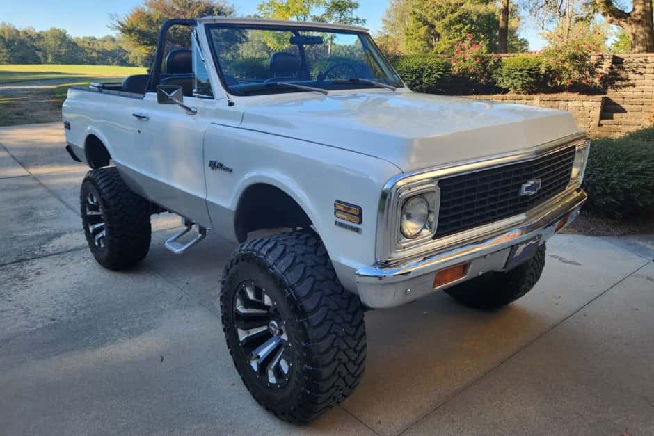 1972 Chevrolet K5 Blazer 1969-1972 sold for $38,000