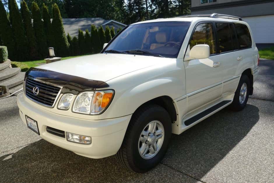 1999 Lexus LX470 sold for $30,500