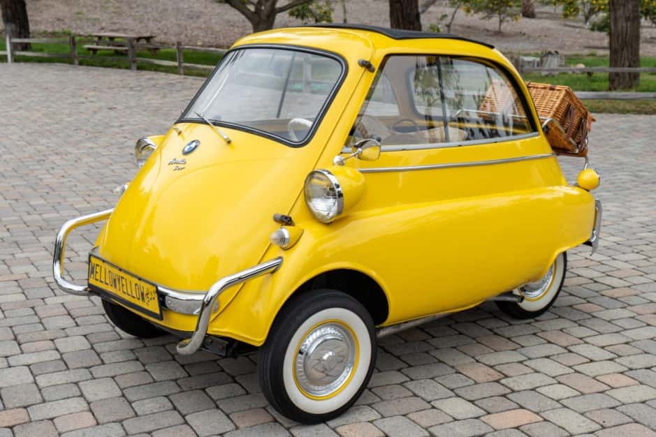 1958 BMW Isetta sold for $23,000