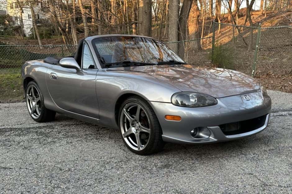 2004 Mazda NB MX-5 Miata sold for $16,000
