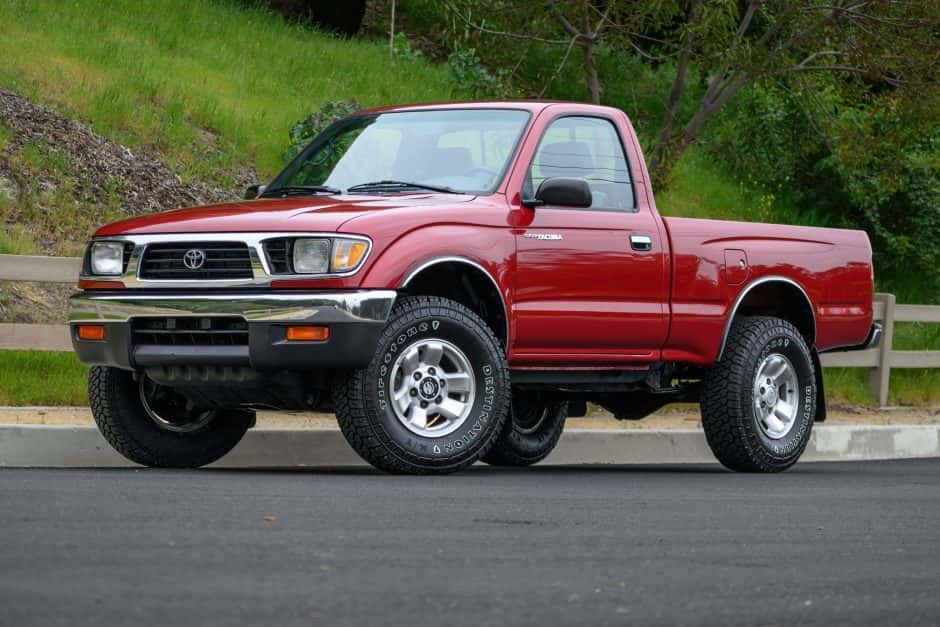 1997 Toyota Tacoma (N1X0 1995-2005) sold for $24,253