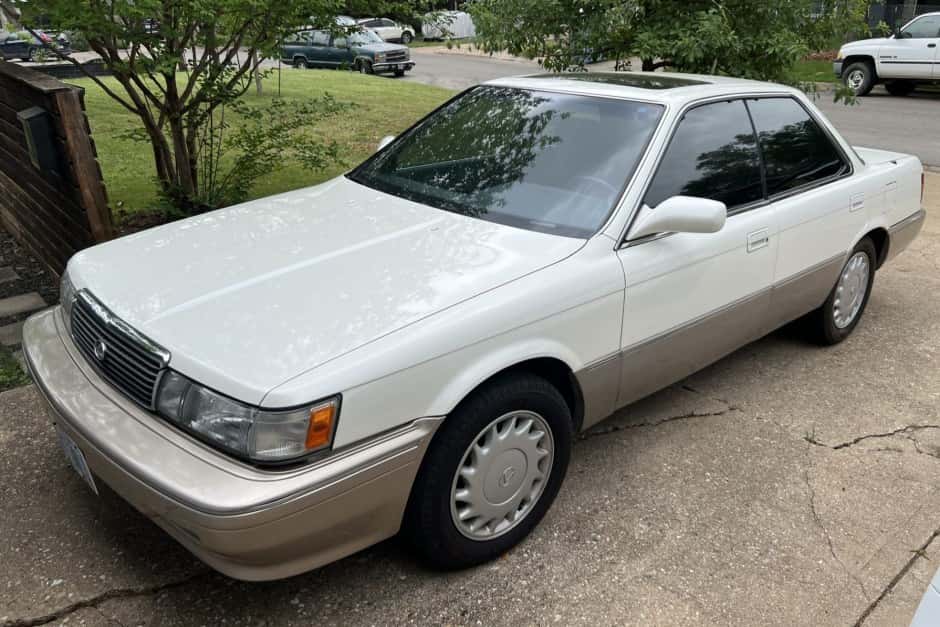 1990 Lexus ES sold for $8,500