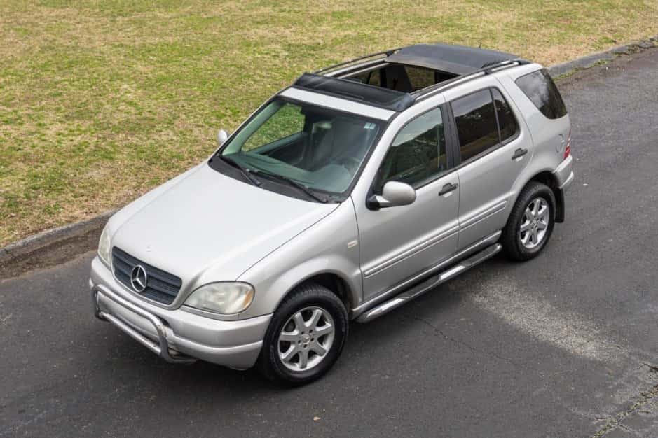 2000 Mercedes-Benz M-Class & GLE-Class sold for $2,900