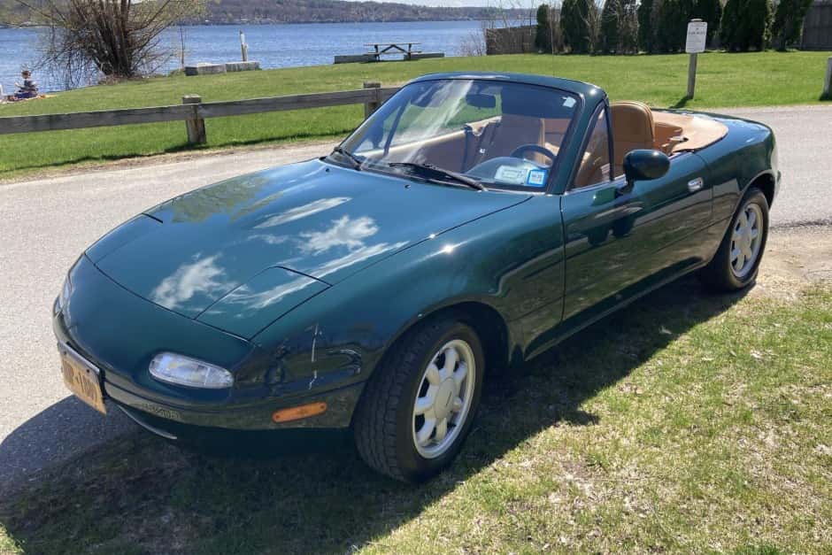 1991 Mazda NA MX-5 Miata sold for $18,500