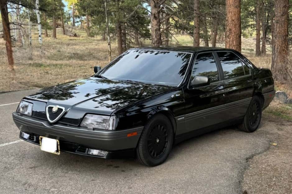 1991 Alfa Romeo 164 sold for $3,700