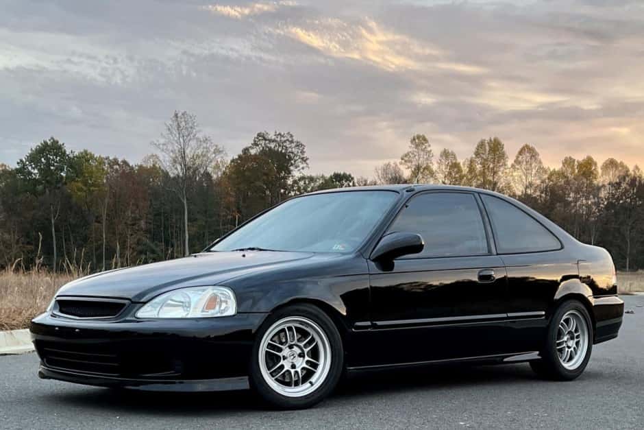 1999 Honda Civic Si sold for $13,500