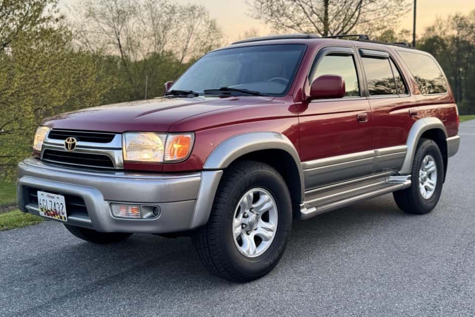 2001 Toyota 4Runner (N180) sold for $10,500