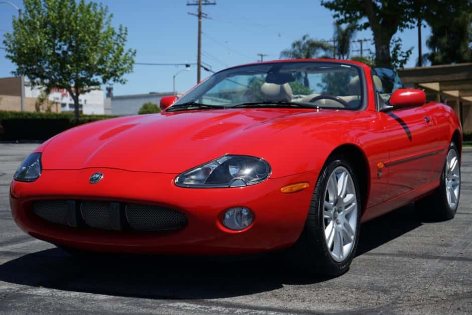 2003 Jaguar XKR sold for $15,388