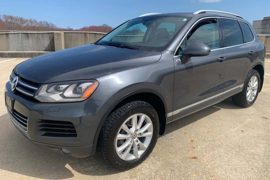 2014 Volkswagen Touareg sold for $13,750