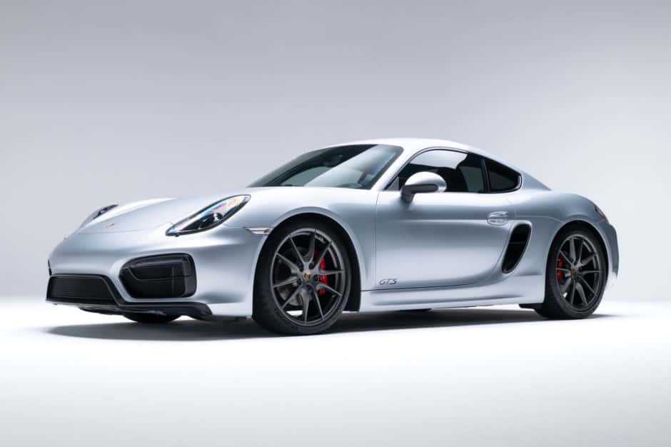 2015 Porsche 981 Cayman sold for $58,000