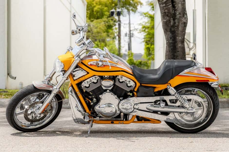2006 Harley-Davidson V-Rod sold for $10,000