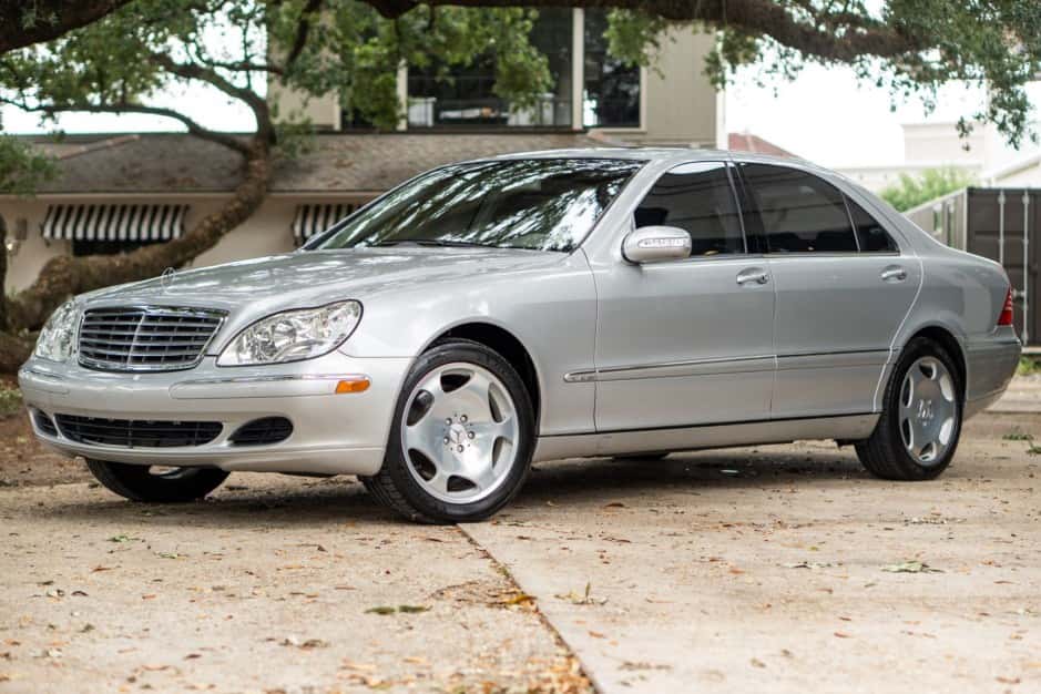 2003 Mercedes-Benz W220 S-Class sold for $13,750