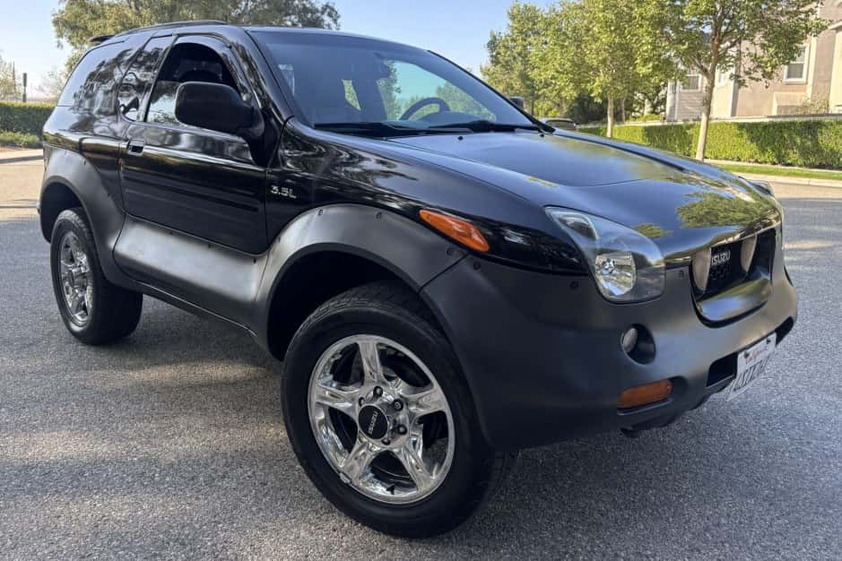 2001 Isuzu VehiCROSS sold for $10,000