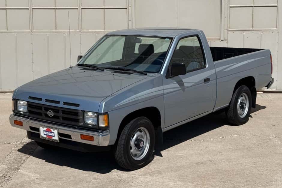 1991 Nissan Pickup sold for $13,000