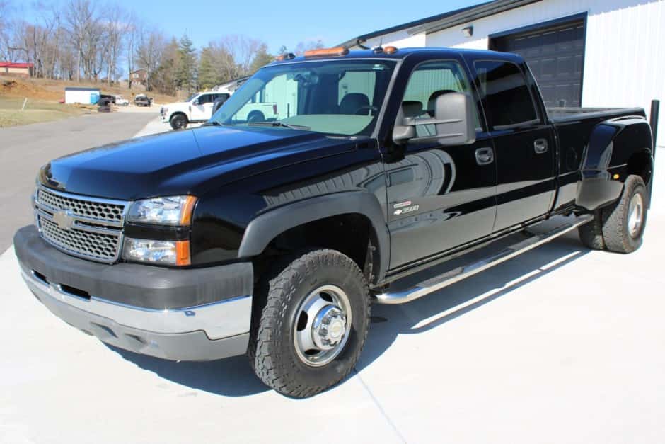 2005 Chevrolet Silverado GMT800 Heavy Duty (2000-2007) sold for $41,500