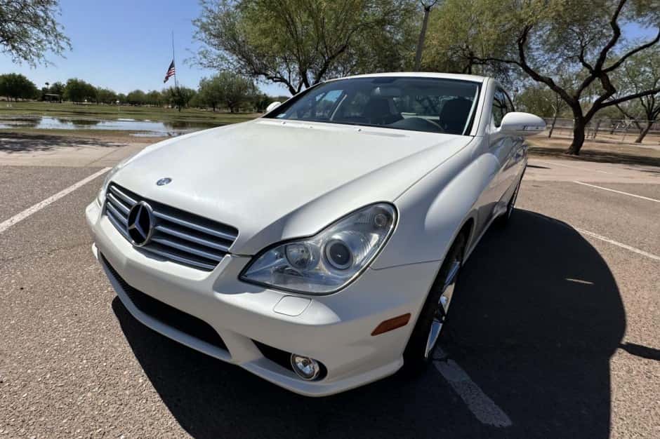 2008 Mercedes-Benz CLS-Class sold for $15,250