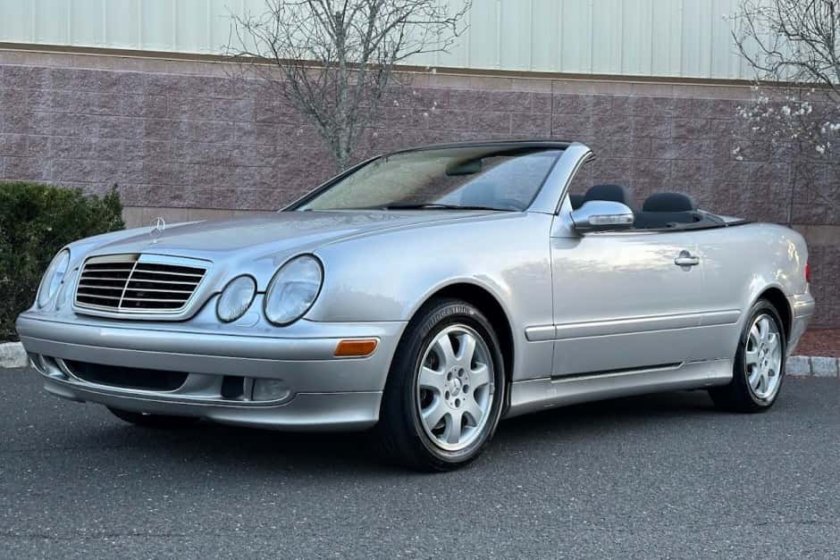 2000 Mercedes-Benz CLK-Class sold for $9,500