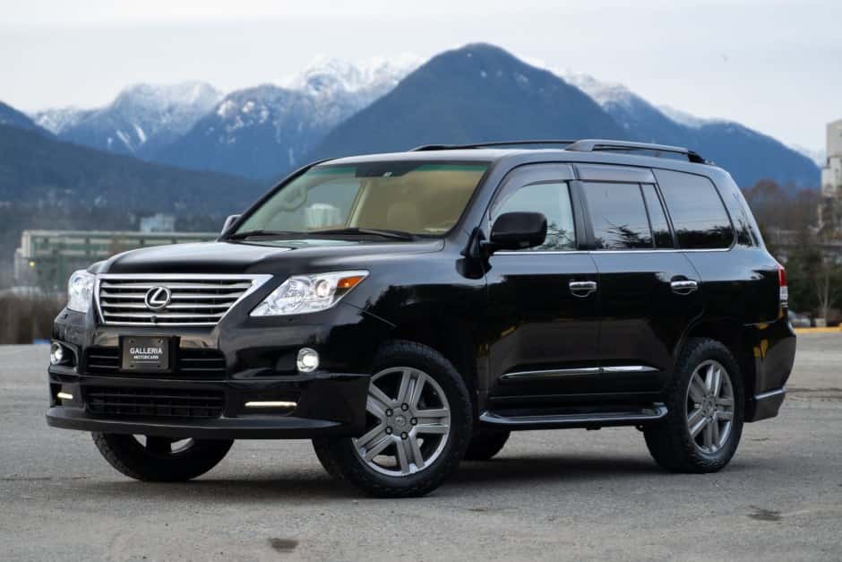 2008 Lexus LX570 sold for $27,850