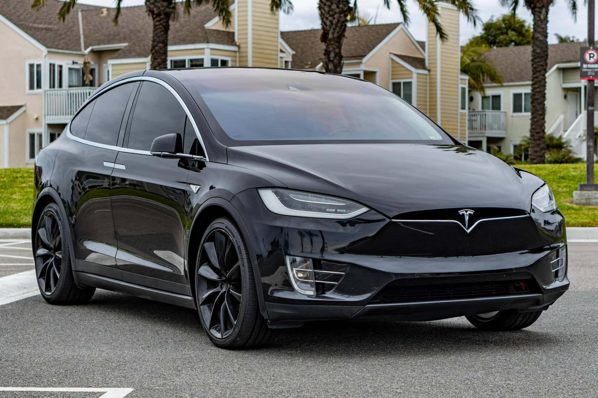 2016 Tesla Model X sold for $33,000