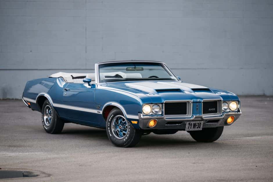 1971 Oldsmobile 442 sold for $122,455