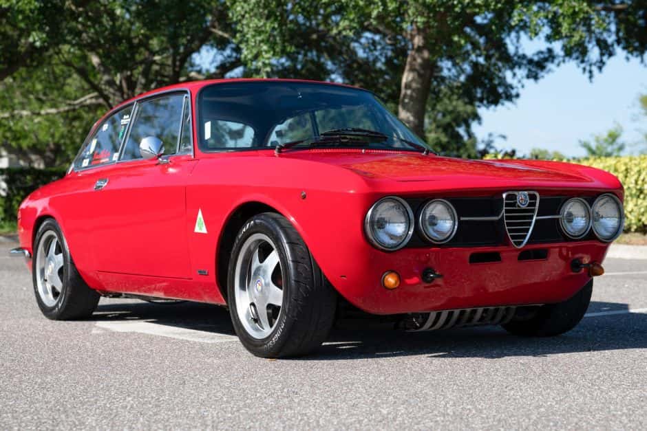 1971 Alfa Romeo 105/115 Series Coupe sold for $25,500