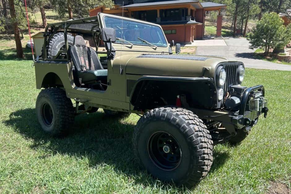 1983 Jeep CJ-7 sold for $9,400