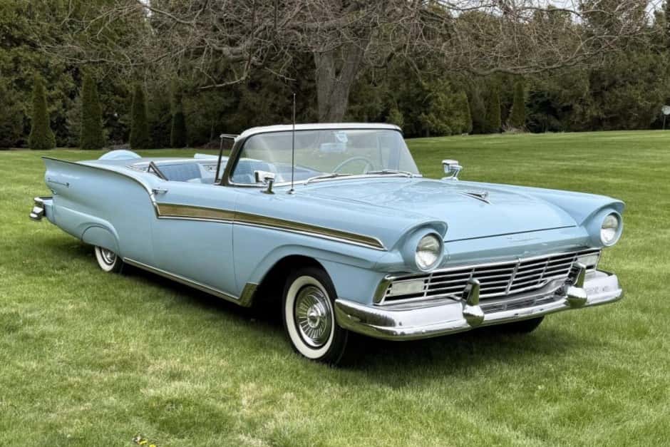 1957 Ford Fairlane sold for $31,500