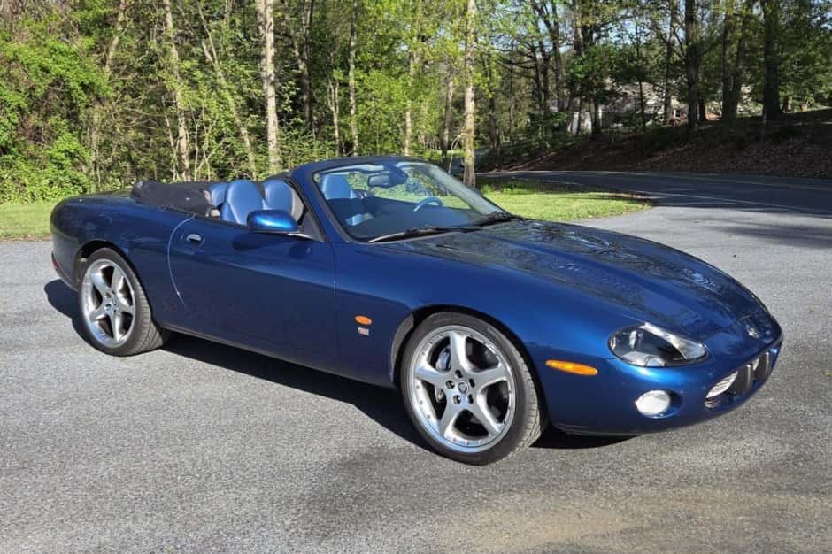 2004 Jaguar XKR sold for $10,750