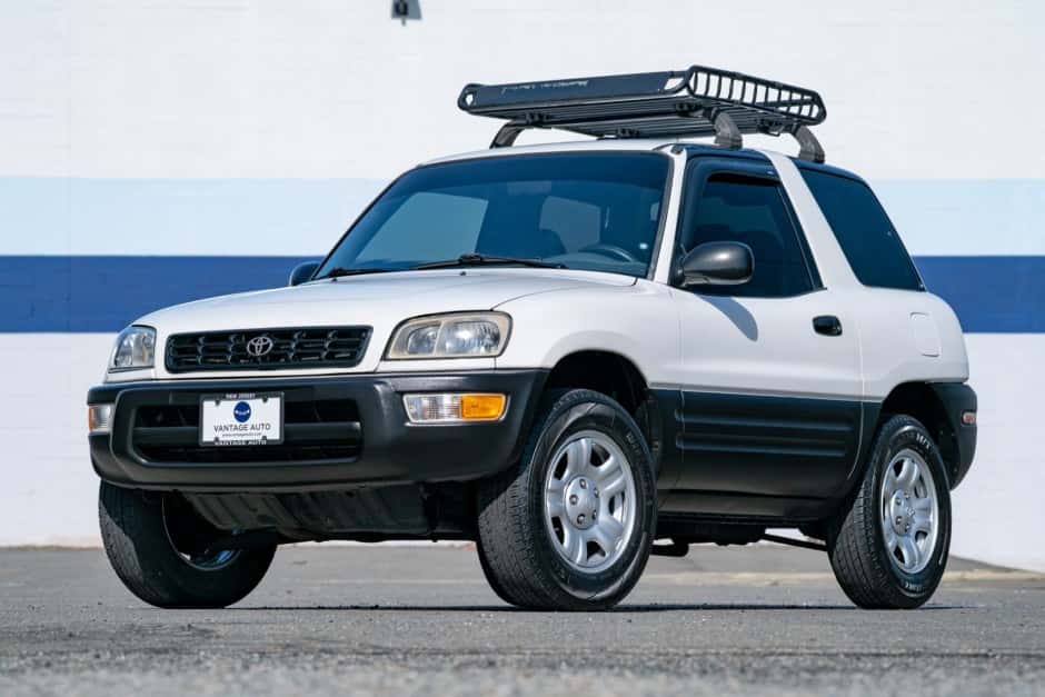 1998 Toyota RAV4 sold for $8,700