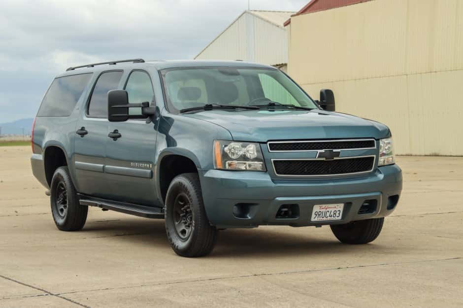 2008 Chevrolet Suburban (GMT900 2007-2014) sold for $16,000