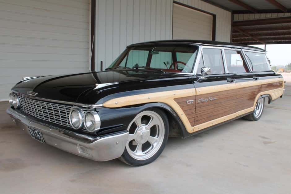 1962 Ford Country Squire sold for $29,250