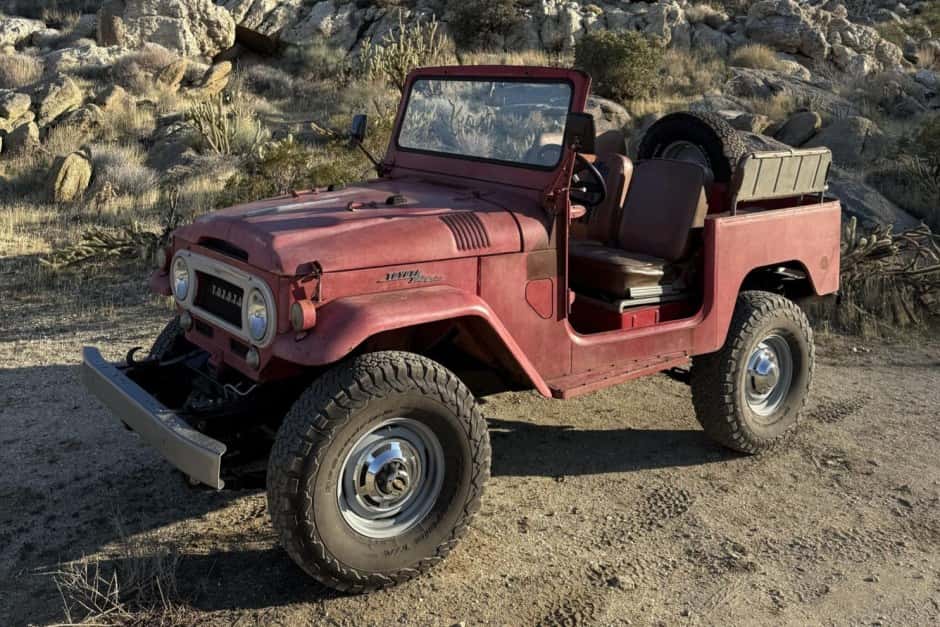1966 Toyota Land Cruiser FJ40 sold for $43,000