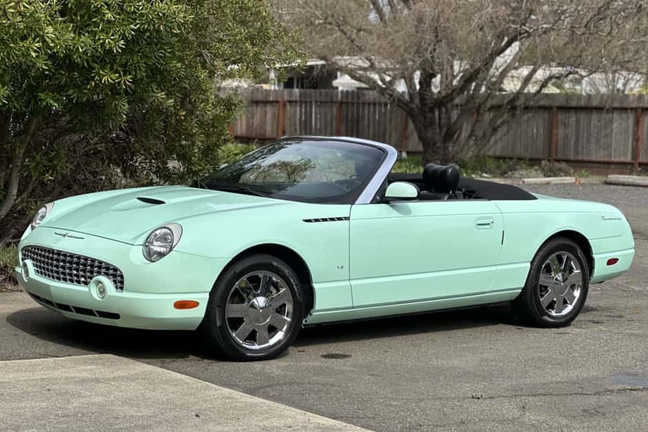 2004 Ford Thunderbird (2002-2005) sold for $20,000