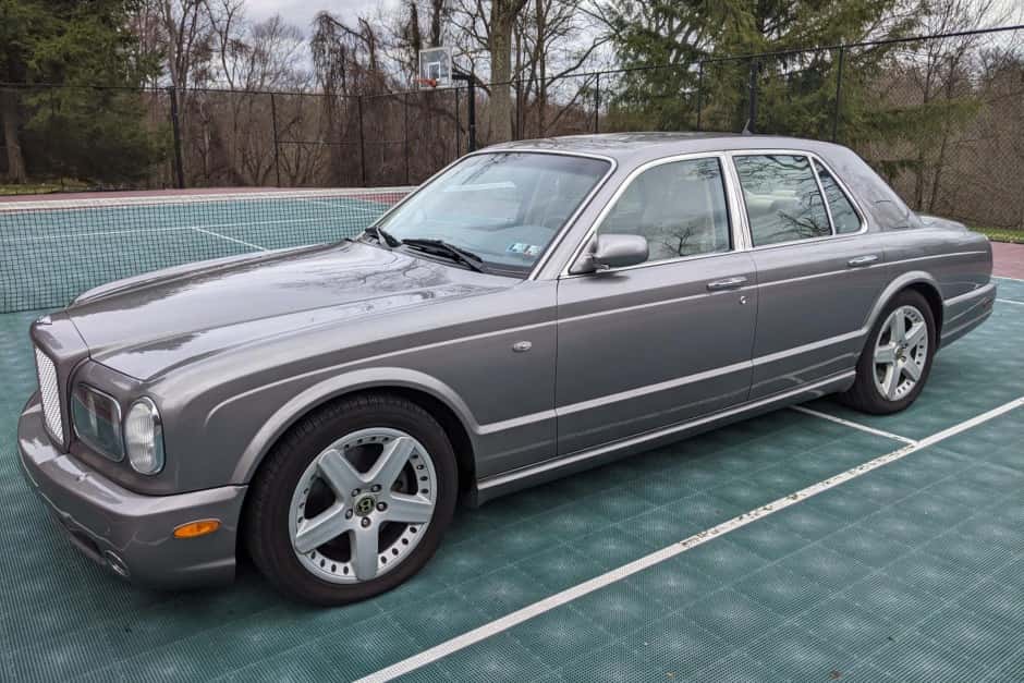 2002 Bentley Arnage sold for $22,900