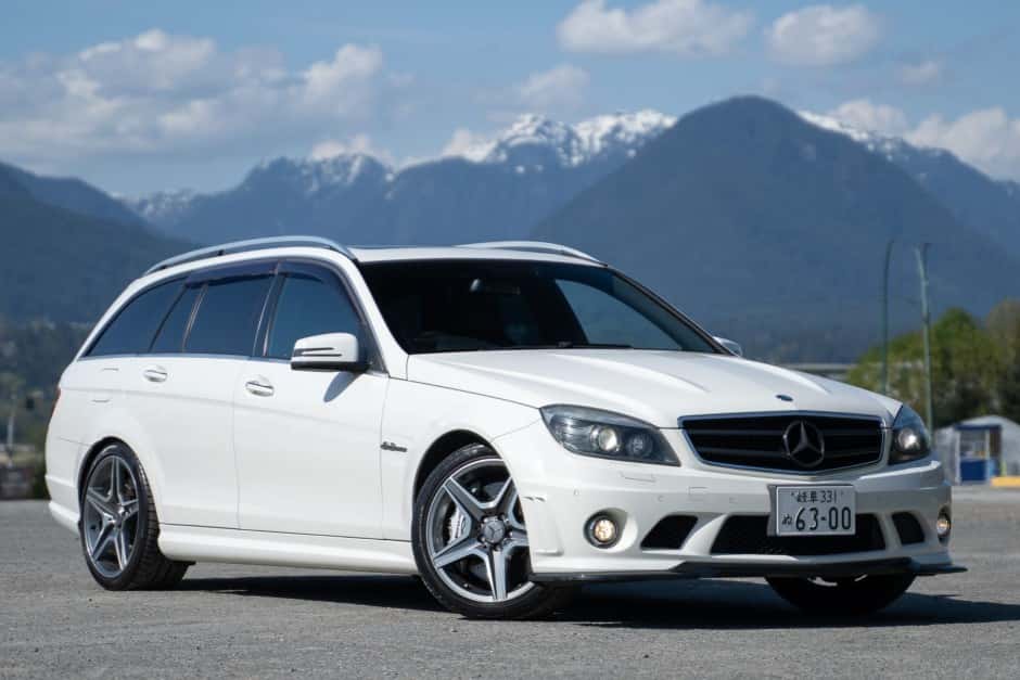 2010 Mercedes-Benz W204 C63 AMG sold for $26,000