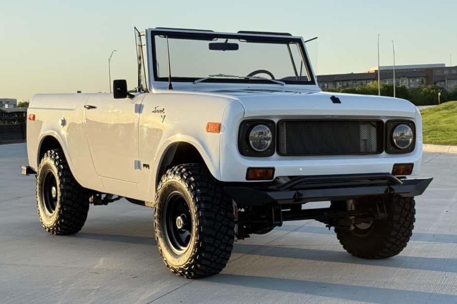 1971 International Harvester Scout 800B sold for $55,000