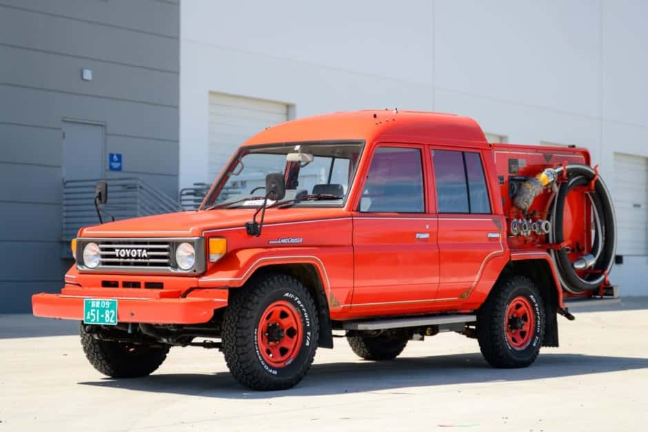 1991 Toyota Land Cruiser 70-Series sold for $12,123