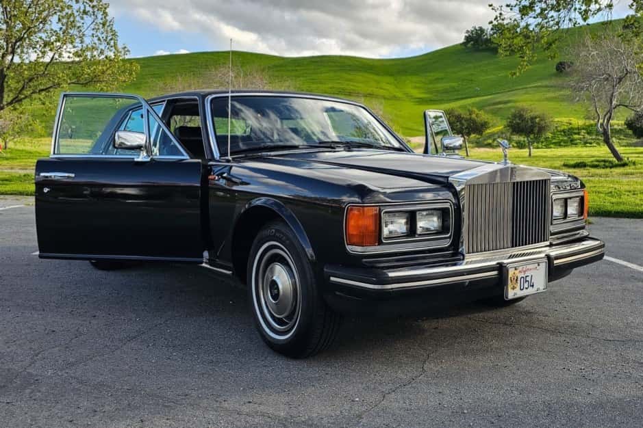 1985 Rolls-Royce SZ Silver Spirit & Silver Spur sold for $10,100